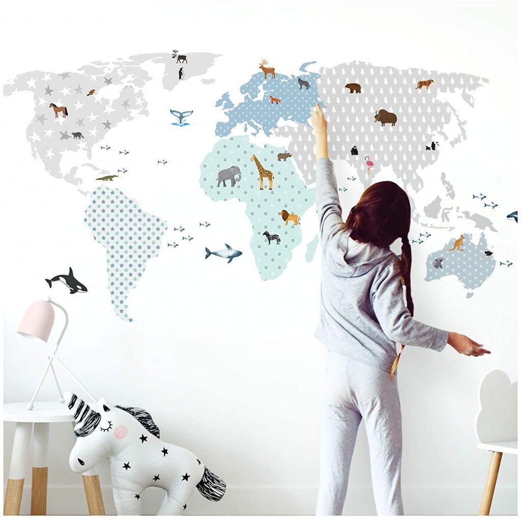 Vinilo infantil para pared con un mapa mundi